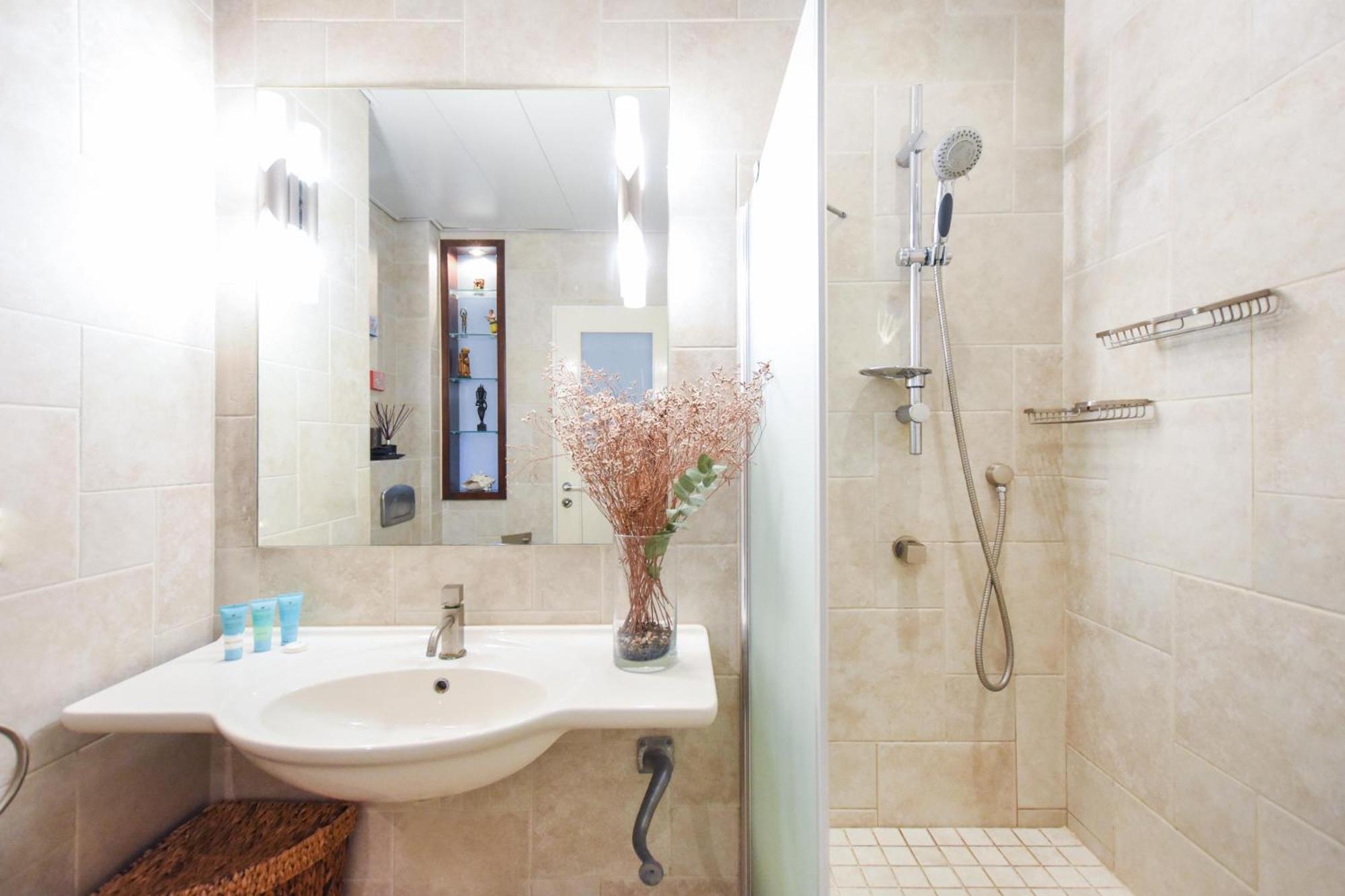 Getaway In Greece By Holyguest Apartamento Tel Aviv Exterior foto